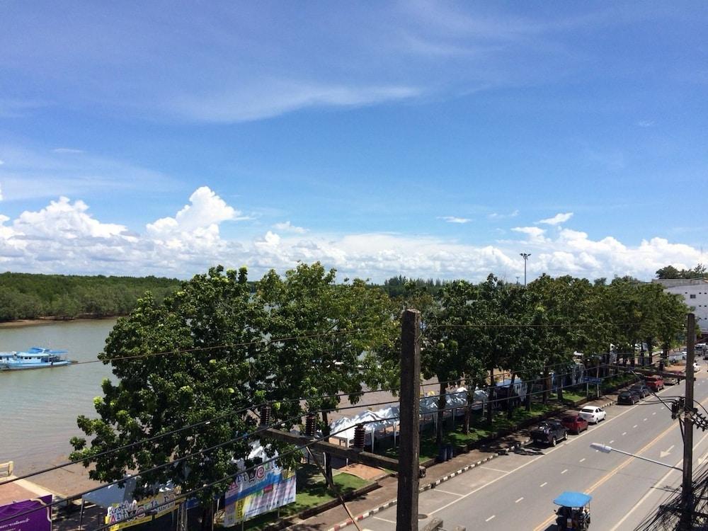 Krabi River View Hotel Extérieur photo